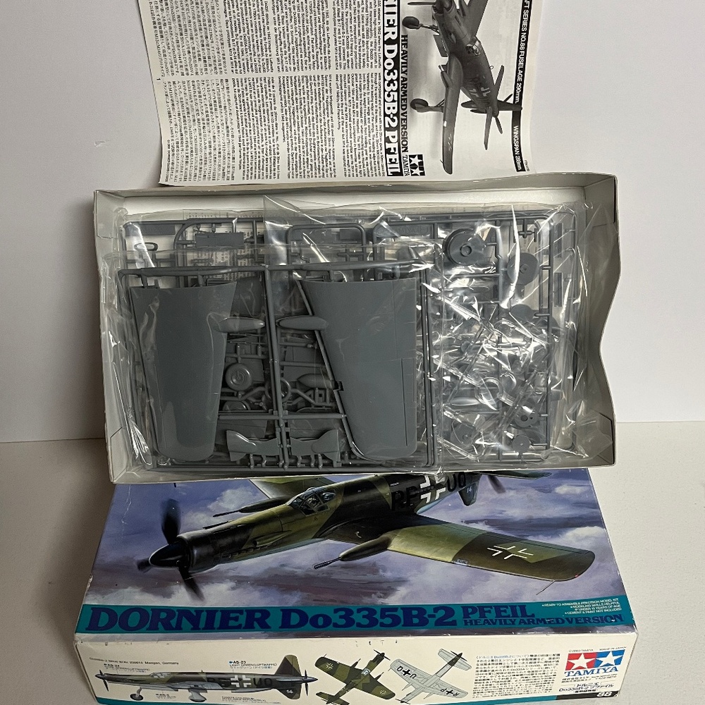 Tamiya Dornier Pfeil Heavily Armed Version Model Kit Do335 B-2 1/48 Scale